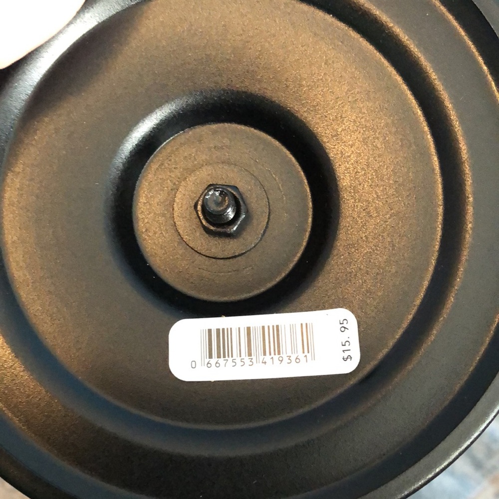 **SOLD** Bath and BodyWorks white Barn Candles - Picture 5 of 9